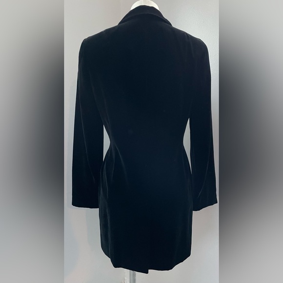 INC Black Velvet Jacket Blazer Petite Size 8/ 2 button closure - Picture 3 of 4